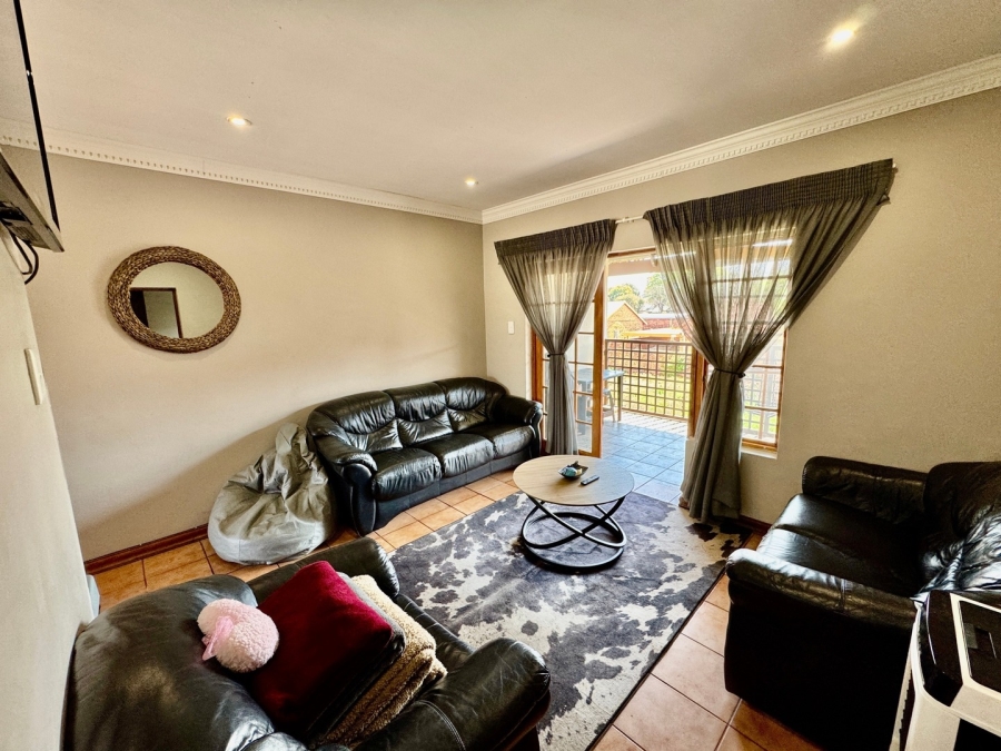 2 Bedroom Property for Sale in Die Bult North West